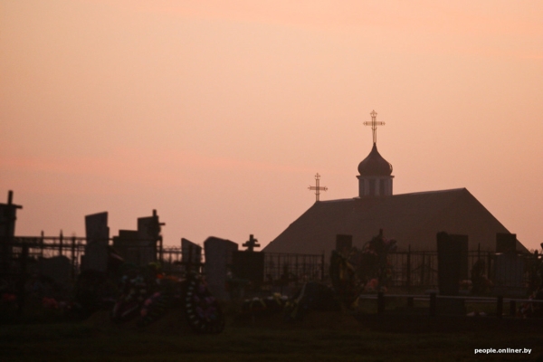 Ударила чужого ребенка, разбила лобовое стекло. Истории белорусов, которые не контролируют себя Ударила чужого ребенка, разбила лобовое стекло. Истории белорусов, которые не контролируют себя