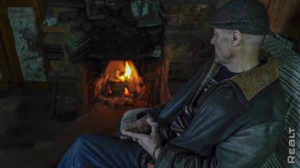 «Стены обшиты картонными ящиками от холодильника». Белорус построил дом из мусора и показал, как он устроен «Стены обшиты картонными ящиками от холодильника». Белорус построил дом из мусора и показал, как он устроен