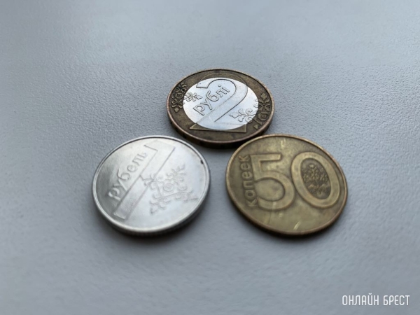 Подорожали билеты на самолет, но подешевели телевизоры. Что было с ценами в июне в Беларуси?