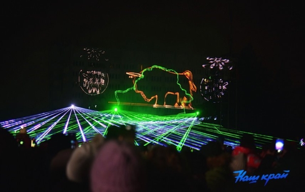 «Берестейские сани - 2023». Завораживающее лазерное шоу и фейерверк в Барановичах