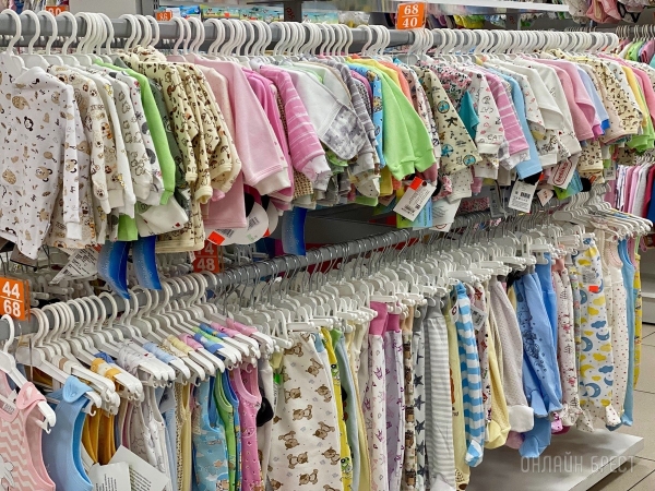 Ребрендинг брестского «Детского мира» на Советской: новый логотип и еще больше стильной одежды, забавных игрушек, школьной канцелярии Ребрендинг брестского «Детского мира» на Советской: новый логотип и еще больше стильной одежды, забавных игрушек, школьной канцелярии