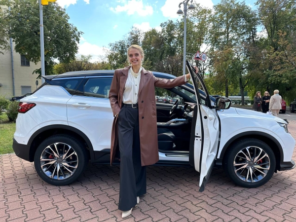 «Мисс Беларусь» получила новый автомобиль. Сколько он стоит? «Мисс Беларусь» получила новый автомобиль. Сколько он стоит?
