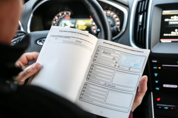 «Начинайте поиски не с машины, а с льготника!» Что ещё можно купить в Европе при бюджете от 15 до 25 тысяч долларов? «Начинайте поиски не с машины, а с льготника!» Что ещё можно купить в Европе при бюджете от 15 до 25 тысяч долларов?