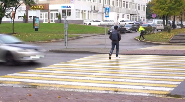 Милиция наглядно показала, как несколько секунд могут сломать жизнь пешеходу и судьбу водителю