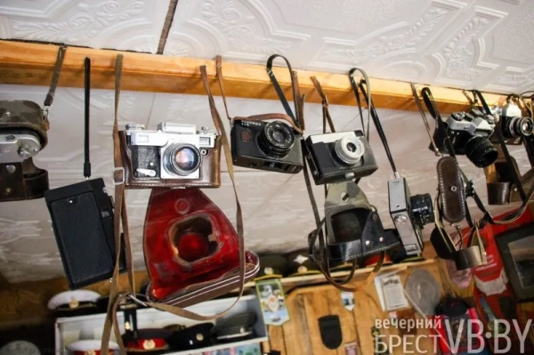 Залежи янтаря и россыпь местной истории. Энтузиаст создал в Мокранах музей в собственном доме Залежи янтаря и россыпь местной истории. Энтузиаст создал в Мокранах музей в собственном доме