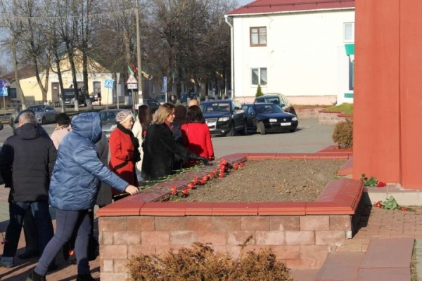 Кинолекторий, видеовикторины – посмотрели, что подготовили в Брестской области ко Дню Октябрьской революции Кинолекторий, видеовикторины – посмотрели, что подготовили в Брестской области ко Дню Октябрьской революции