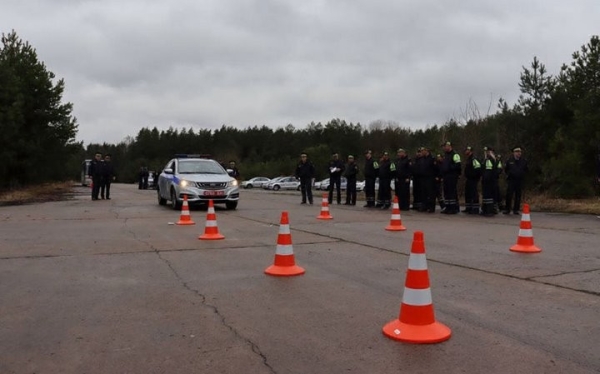 В Барановичи съехалось много сотрудников ГАИ В Барановичи съехалось много сотрудников ГАИ