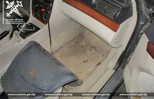 На таможне в Бресте пресекли попытку незаконного ввоза криптокошельков На таможне в Бресте пресекли попытку незаконного ввоза криптокошельков