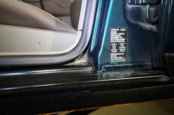 «Дедушка никого к машине не подпускал». История Audi A6 (С4), которая в семье белорусов уже 15 лет