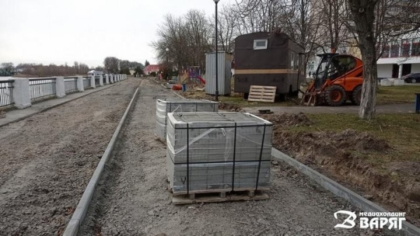 В Пинске реконструируют набережную В Пинске реконструируют набережную