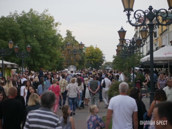 Яркий праздник устроят 5 августа в центре Бреста в честь официального открытия II Игр стран СНГ Яркий праздник устроят 5 августа в центре Бреста в честь официального открытия II Игр стран СНГ