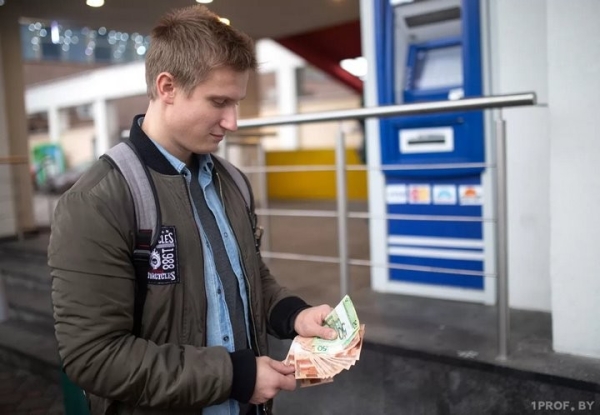 Топ-10 актуальных вакансий в Беларуси с высокой зарплатой (без айтишников) Топ-10 актуальных вакансий в Беларуси с высокой зарплатой (без айтишников)