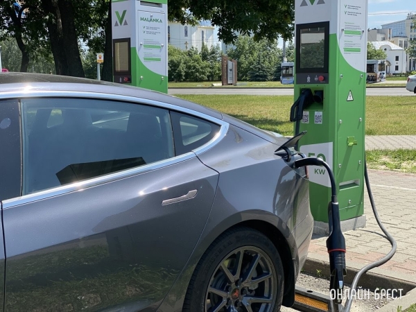 Число электромобилей в Беларуси увеличилось до 10 тысяч