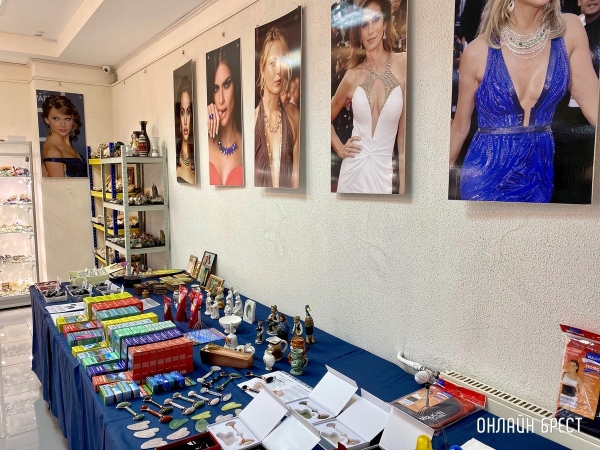 Экспозиция, которая вас удивит! Большой фоторепортаж с выставки «В мире самоцветов» в Бресте, посвященной эксклюзивным украшениям