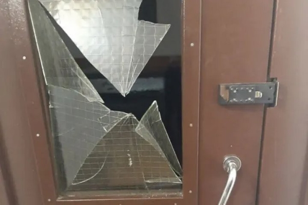 Пьяного дебошира задержали в Белоозерске Пьяного дебошира задержали в Белоозерске