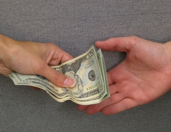 «Очень нужно». Эксперт рассказал, когда и кому точно не стоит одалживать деньги «Очень нужно». Эксперт рассказал, когда и кому точно не стоит одалживать деньги