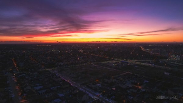 Читатель: Посмотрите, какой сегодня был красивый закат в Бресте
Читатель: Посмотрите, какой сегодня был красивый закат в Бресте