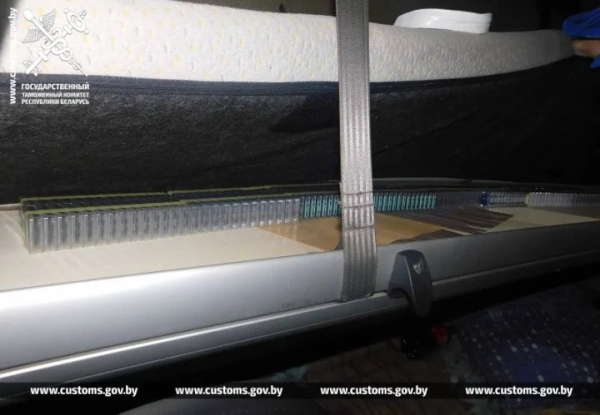 Через «Козловичи» пытались незаконно ввезти кассеты для бритвенных станков на 12 тысяч рублей Через «Козловичи» пытались незаконно ввезти кассеты для бритвенных станков на 12 тысяч рублей