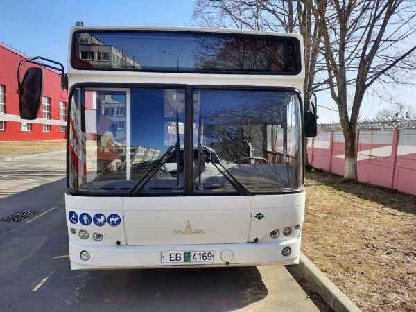 В Бресте новый экологически чистый и экономичный автобус МАЗ-103, работающий на метане В Бресте новый экологически чистый и экономичный автобус МАЗ-103, работающий на метане