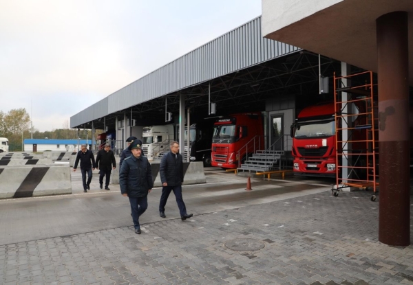 Работу пунктов пропуска «Козловичи» и «Брест» проинспектировал Председатель ГТК Владимир Орловский Работу пунктов пропуска «Козловичи» и «Брест» проинспектировал Председатель ГТК Владимир Орловский