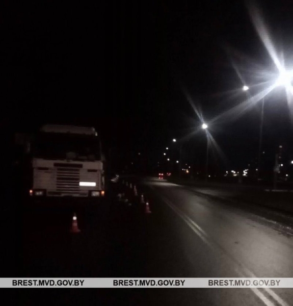 В Пинске фура сбила мужчину, а в Бресте Mercedes - пенсионерку В Пинске фура сбила мужчину, а в Бресте Mercedes - пенсионерку