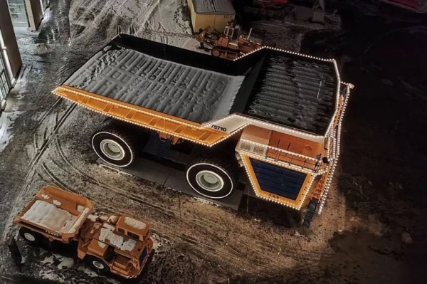 Самый большой БЕЛАЗ теперь «зажигает» в самом большом музее Самый большой БЕЛАЗ теперь «зажигает» в самом большом музее