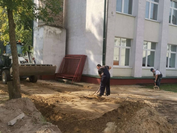 Учебные заведения Бреста заканчивают подготовку к новому учебному году Учебные заведения Бреста заканчивают подготовку к новому учебному году