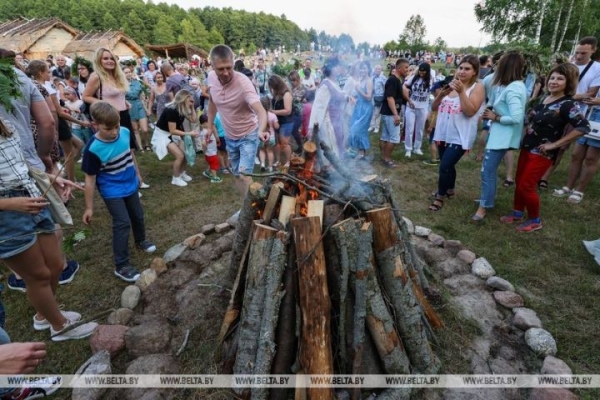 В лучших традициях: Беловежская пуща приглашает на праздник «Вечер на Ивана Купалу». Стоимость билета В лучших традициях: Беловежская пуща приглашает на праздник «Вечер на Ивана Купалу». Стоимость билета