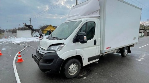 Грузовик перевернулся в Березе, пострадал водитель Грузовик перевернулся в Березе, пострадал водитель