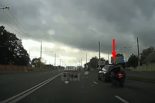 
                Читатель: Парниша, будь добр, сбавь обороты и смени пожалуйста немного свой стиль езды в городском потоке
            