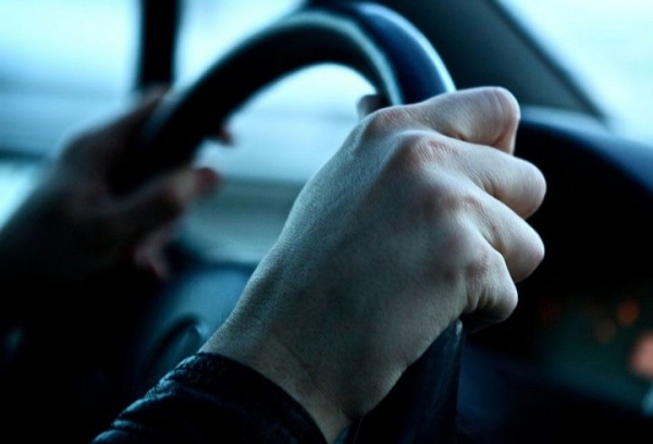 Юная пара решила покататься на чужой машине, а отвечать придется за куда большее преступление Юная пара решила покататься на чужой машине, а отвечать придется за куда большее преступление