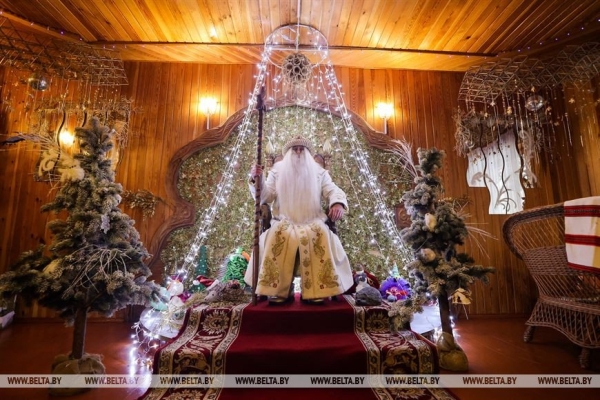 Предлагают даже пожениться. Рассказ о буднях Деда Мороза в Беловежской пуще Предлагают даже пожениться. Рассказ о буднях Деда Мороза в Беловежской пуще