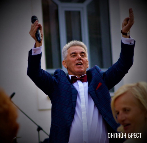 
                Читатель: Эмоции и настроение на «Балу на Советской»
            