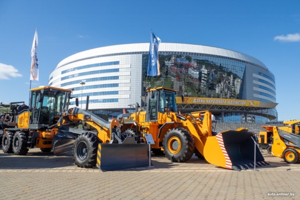 МАЗ провел белорусскую презентацию своего нового междугороднего автобуса МАЗ провел белорусскую презентацию своего нового междугороднего автобуса