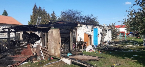 В Каменецком районе в аг. Видомля горел жилой дом В Каменецком районе в аг. Видомля горел жилой дом