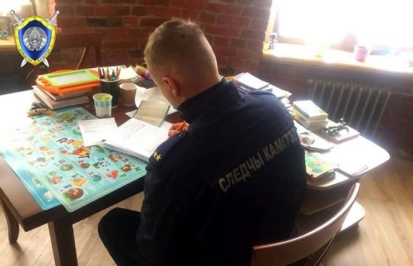 Тело женщины обнаружено в ванной комнате квартиры Тело женщины обнаружено в ванной комнате квартиры