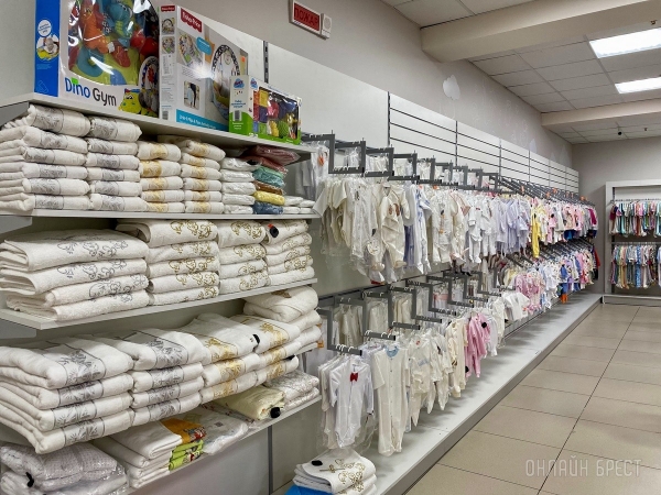 Ребрендинг брестского «Детского мира» на Советской: новый логотип и еще больше стильной одежды, забавных игрушек, школьной канцелярии Ребрендинг брестского «Детского мира» на Советской: новый логотип и еще больше стильной одежды, забавных игрушек, школьной канцелярии