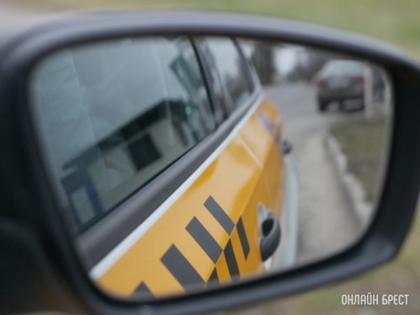 «Автопарк постареет, цены вырастут». Что будет с такси и каршерингом «Автопарк постареет, цены вырастут». Что будет с такси и каршерингом