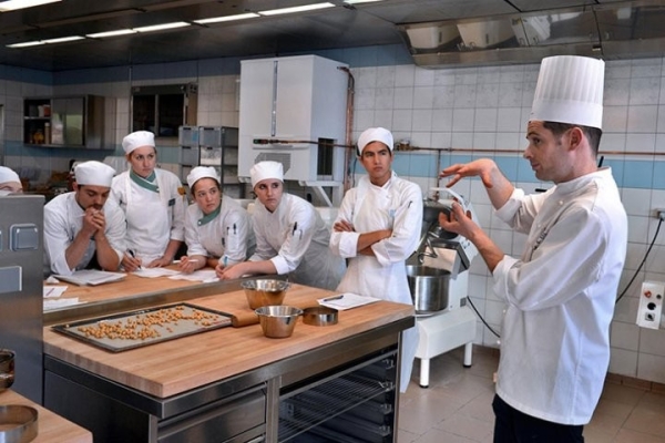 Вниманию безработных: в Кобрине отдел занятости предлагает обучение профессии «повар» Вниманию безработных: в Кобрине отдел занятости предлагает обучение профессии «повар»