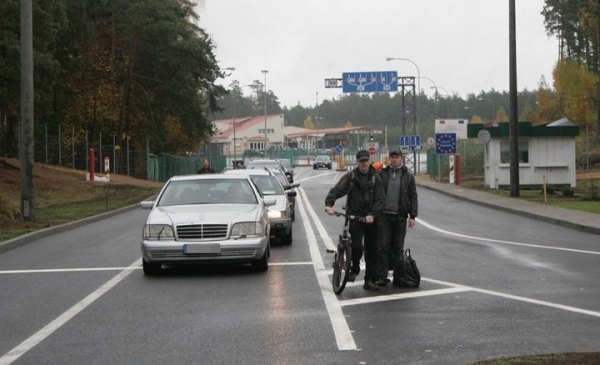 Беспошлинный ввоз товаров на 1000 евро продлили на полгода